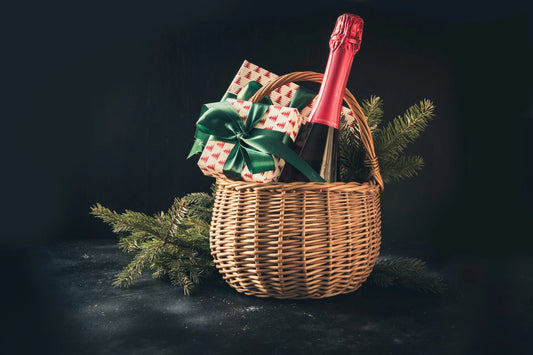 7 Ideas to Build Your Own Christmas Hamper