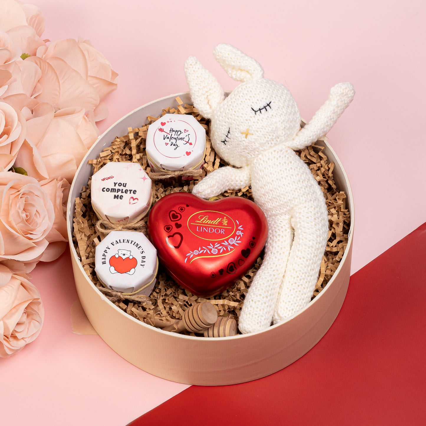 Honey & Sweet Hugs Valentines Hamper (White)